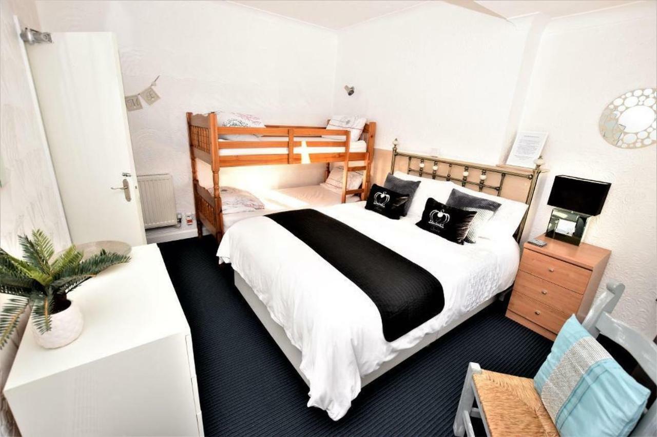 Bridle Lodge Apartments Blackpool Bagian luar foto