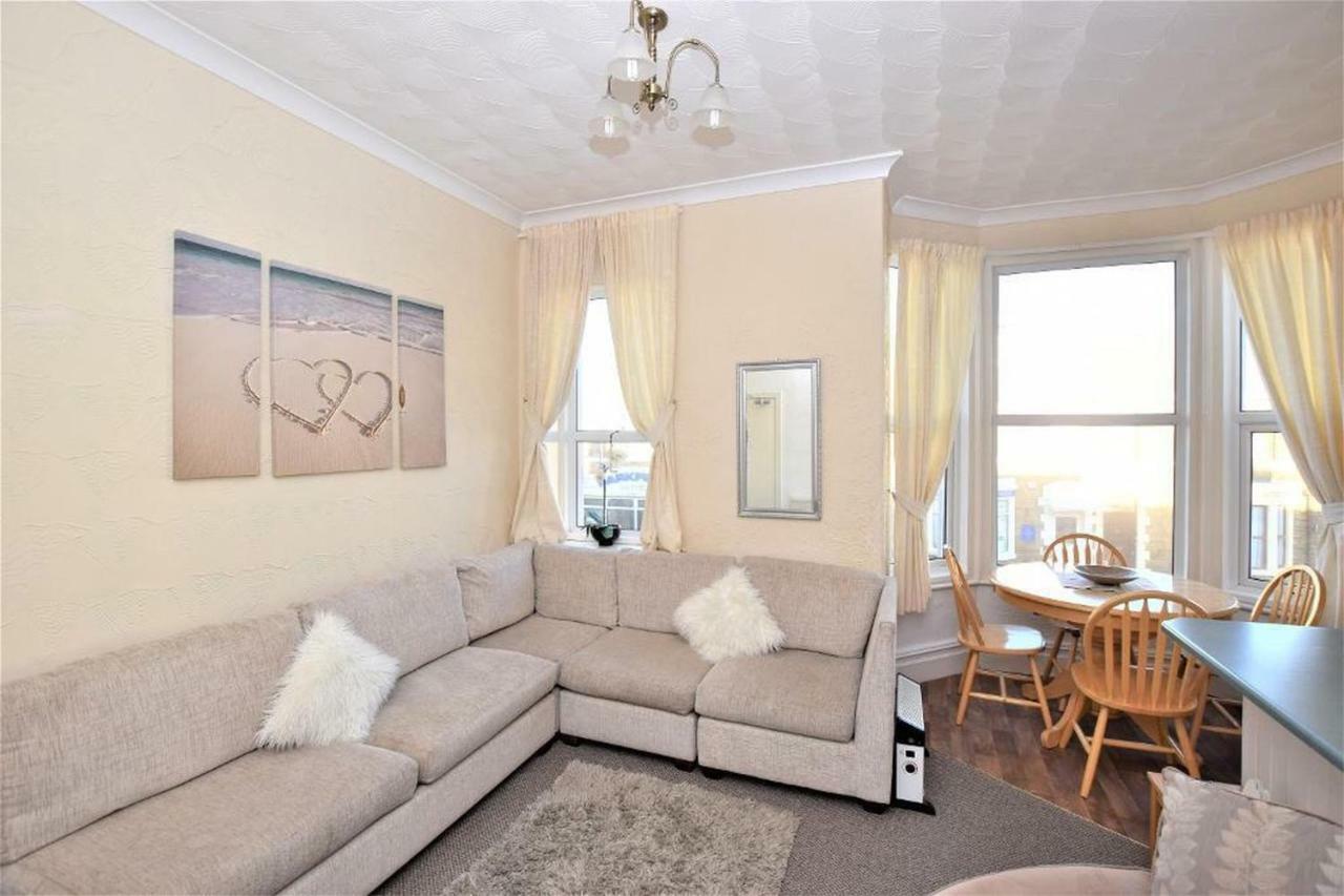 Bridle Lodge Apartments Blackpool Bagian luar foto