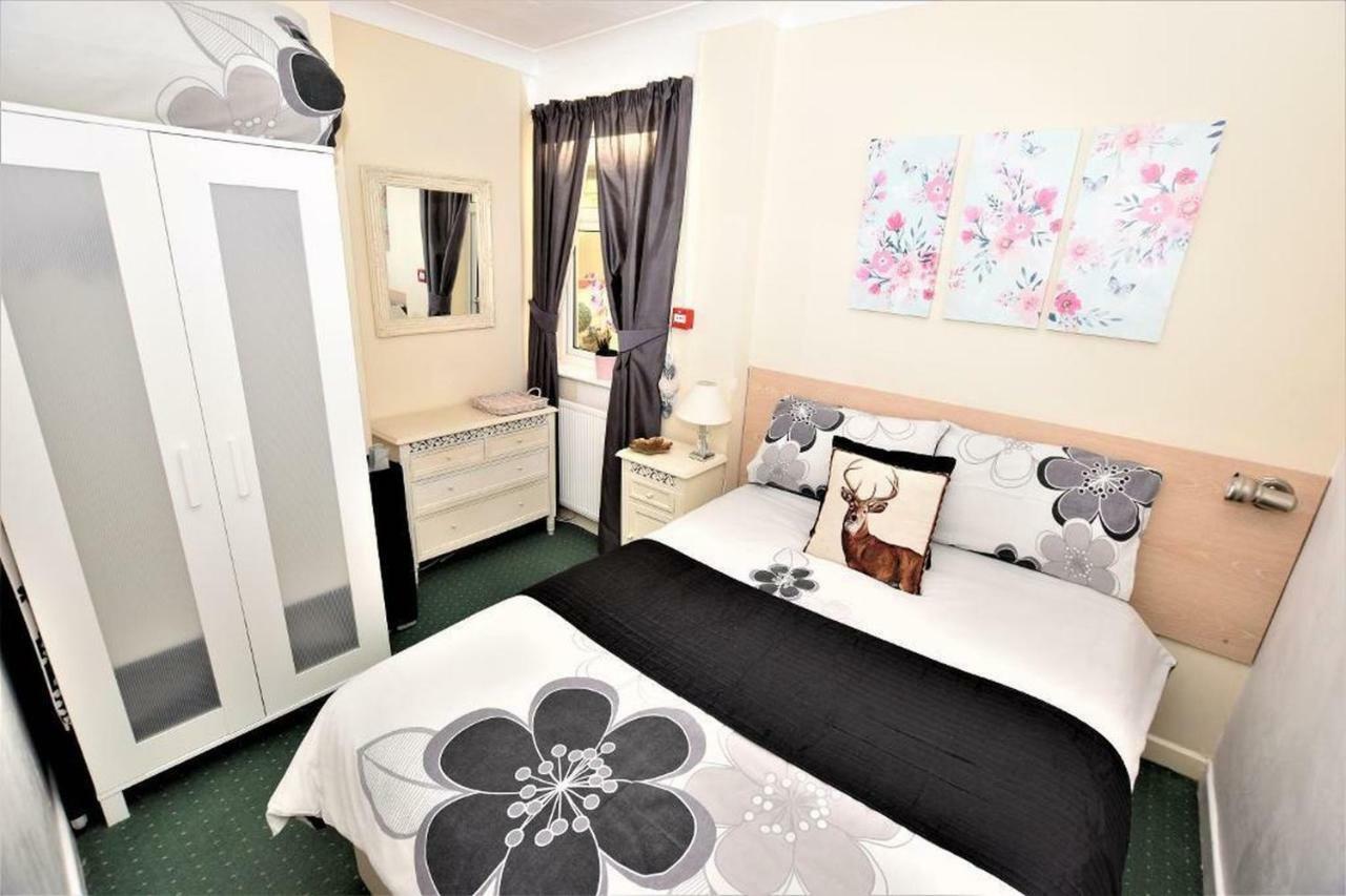 Bridle Lodge Apartments Blackpool Bagian luar foto