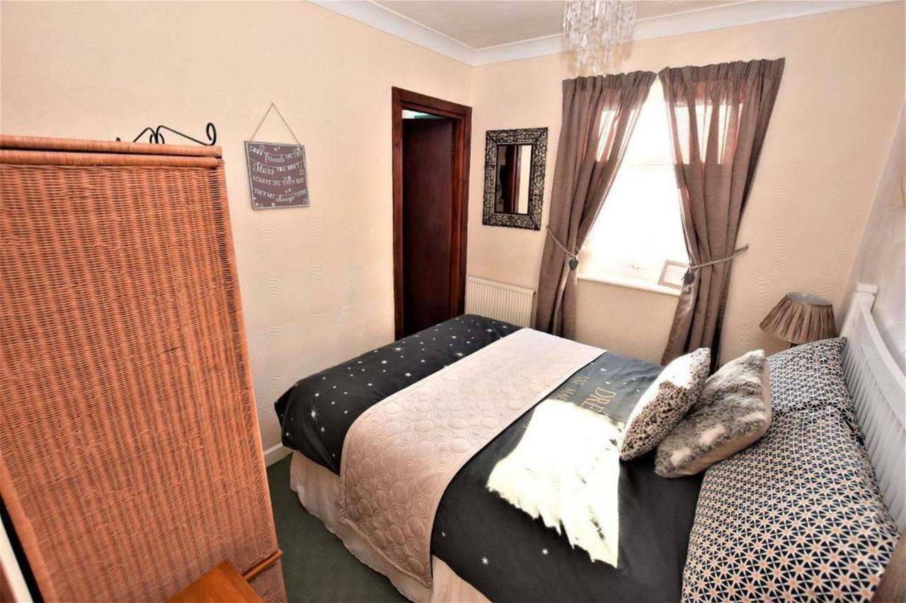 Bridle Lodge Apartments Blackpool Bagian luar foto